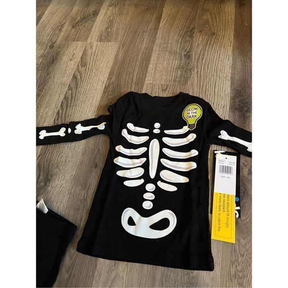Komar Kids Black Skeleton Glow In The Dark 2pc Jammy Set 24 Month NEW - Picture 3 of 8